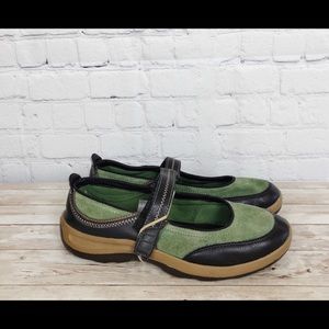 Lands End Mary Jane Shoe